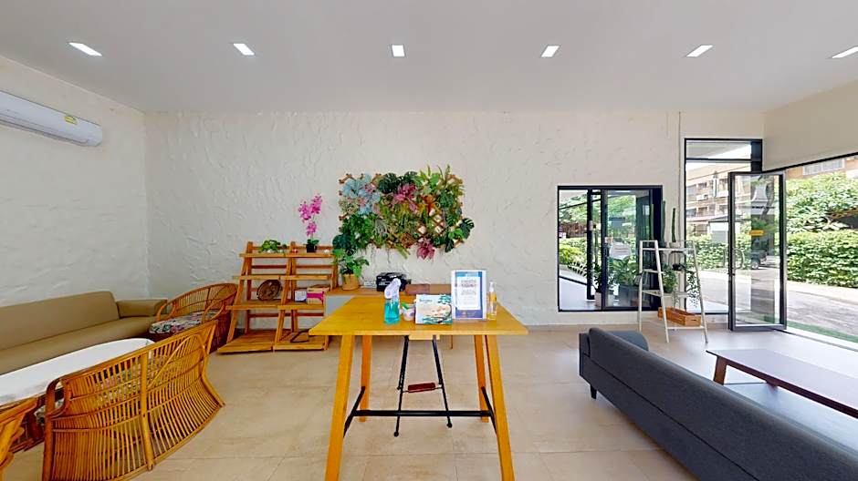 The Shade Residence