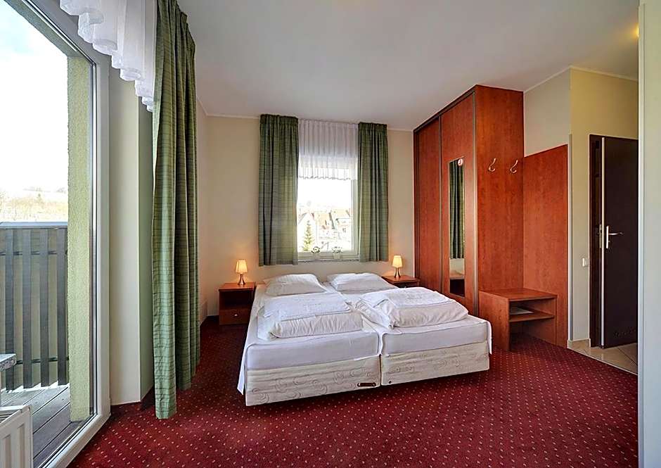 Photo 1 of 4 of 1 Double Bed or 2 Beds