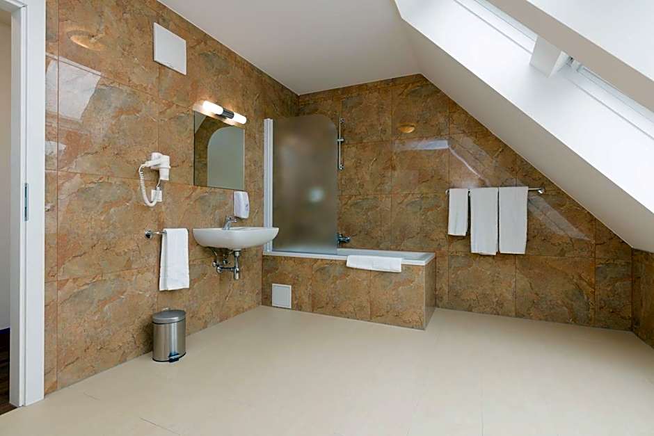 Vienna Stay Apartments or Rooms 1050