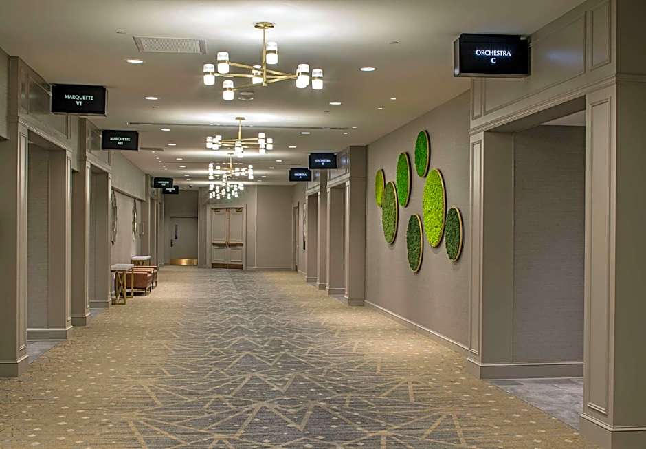 Hilton Minneapolis