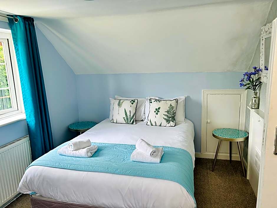 Guestling Hall Hotel