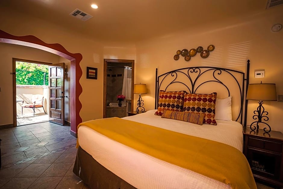 Los Arboles Hotel