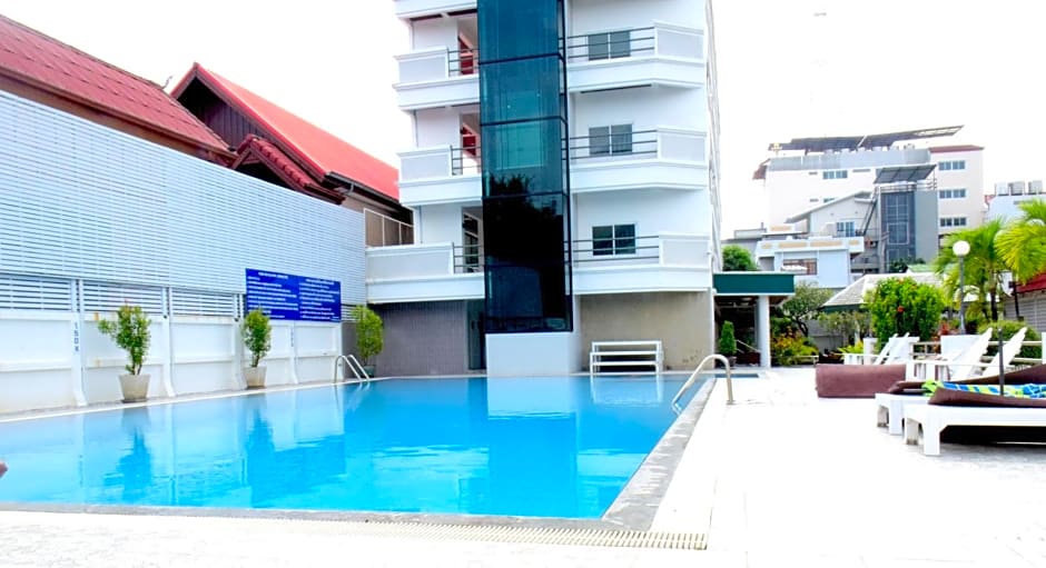 Puangpen Villa Hotel