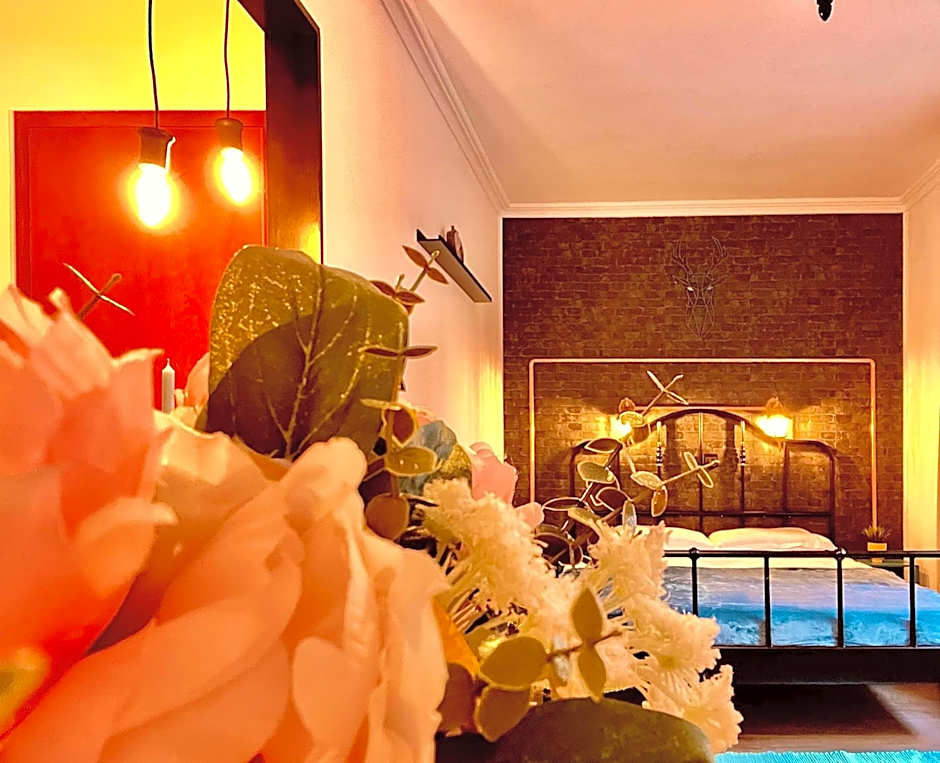 Cozy Hideout - Condo Hotel