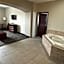 La Quinta Inn & Suites by Wyndham Oklahoma City Yukon