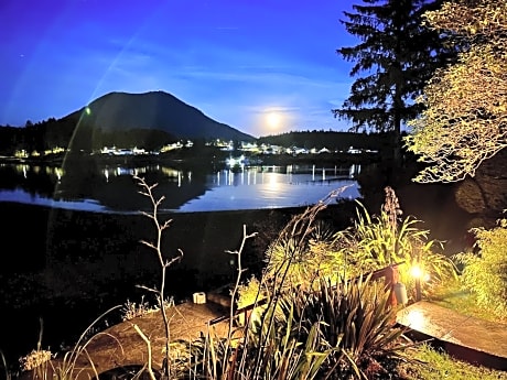 Private Room On Waterfront Property With Hot Tub Firepit - Sea Esta