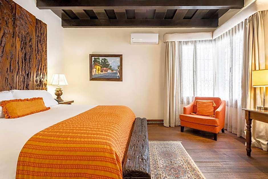 Pensativo House Hotel