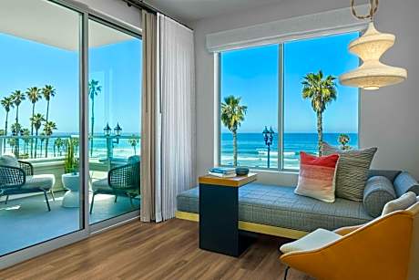 Dreamscape Ocean Front Suite
