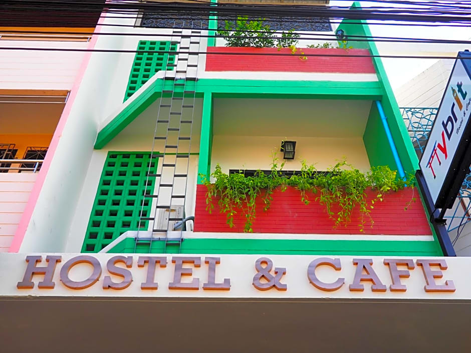 Hybrit hostel&cafe