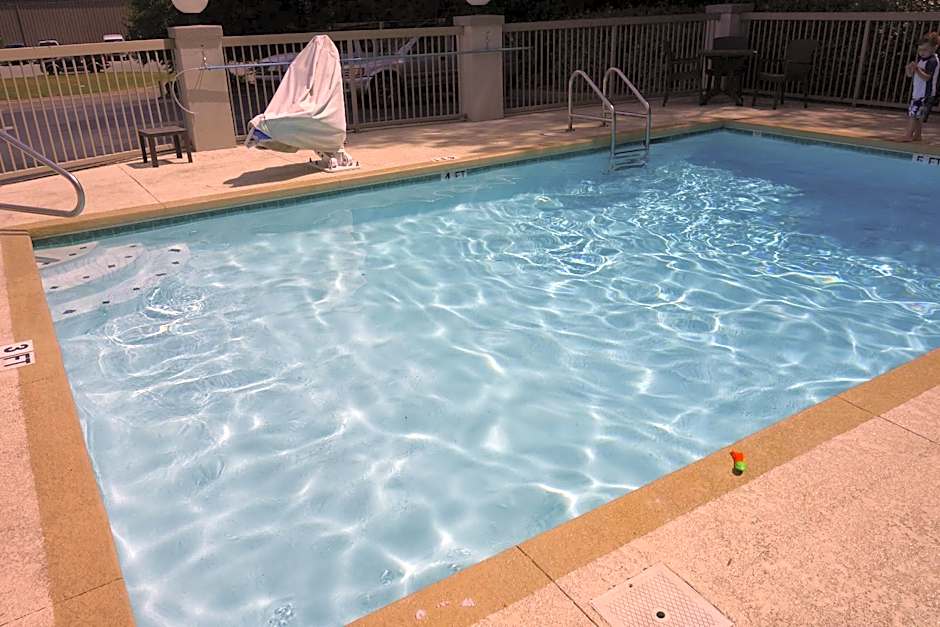 Country Inn & Suites by Radisson, Tuscaloosa, AL