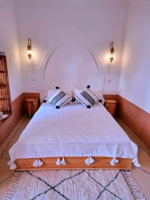 RIAD SAMAH