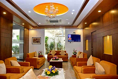 Triguna Clarks Inn