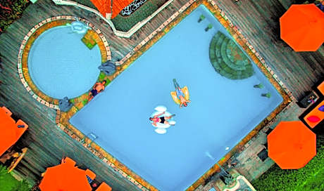 Bali Taman Lovina Resort and Spa Suites