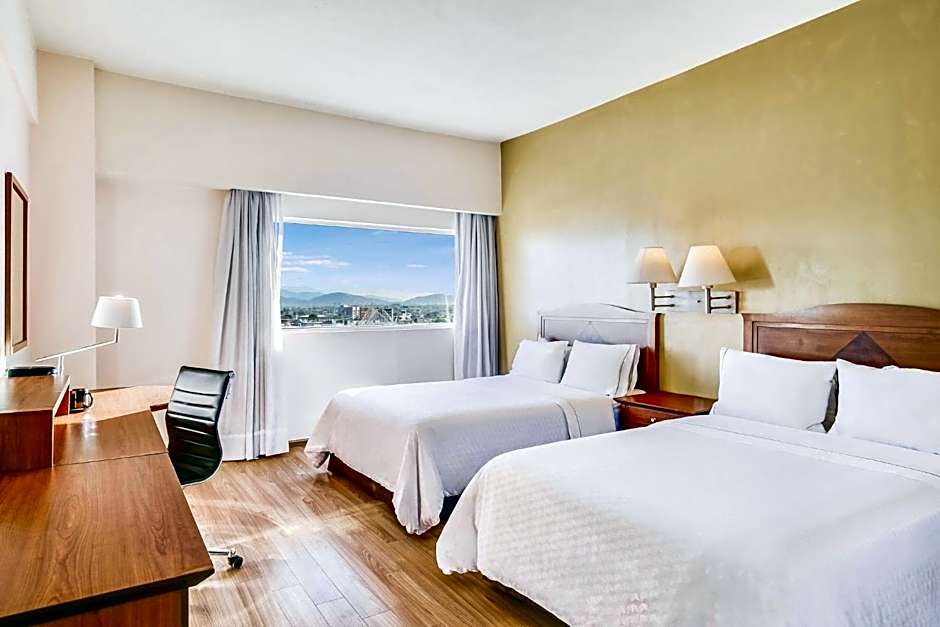 Fiesta Inn Torreon Galerias