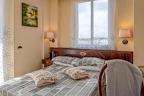 Double Room with Balcony and Sea View