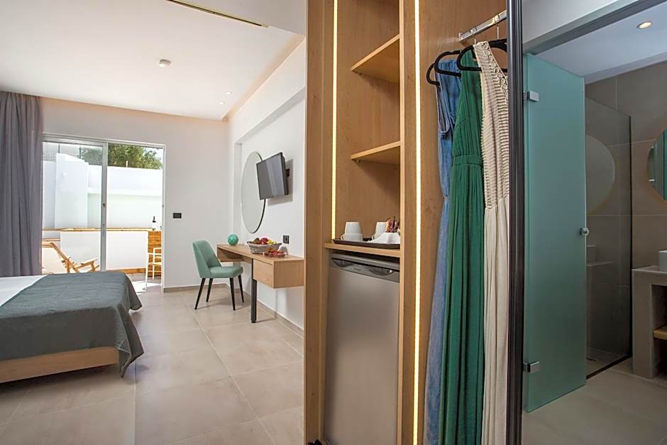 CasaStavris - Aparts & Pool Suites