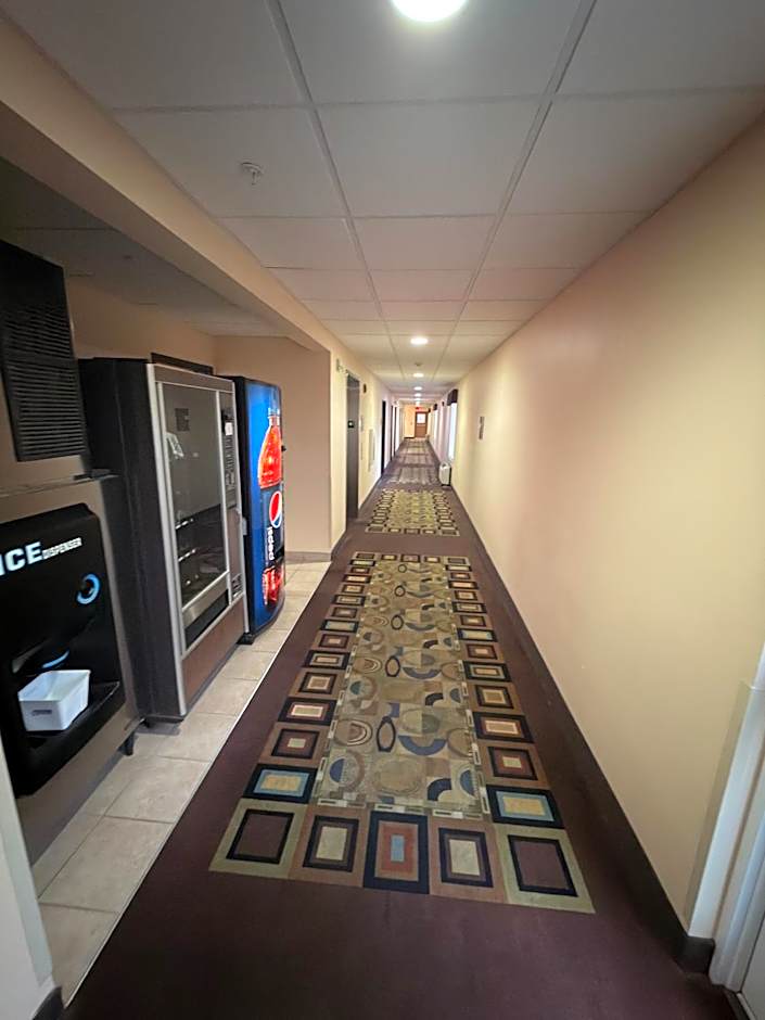Americas Best Value Inn St. Robert