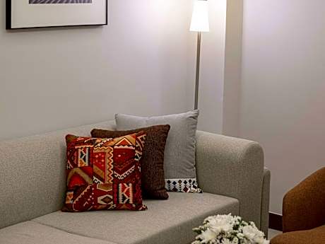 Suite Privilege King Bed