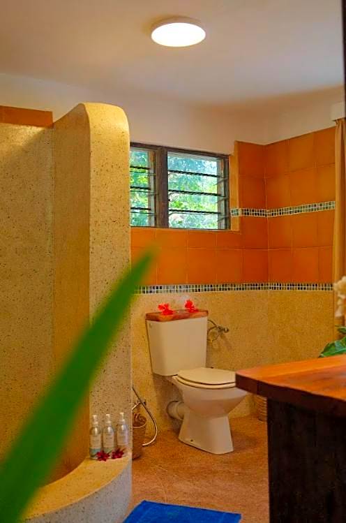 Salty's Kitesurf Village