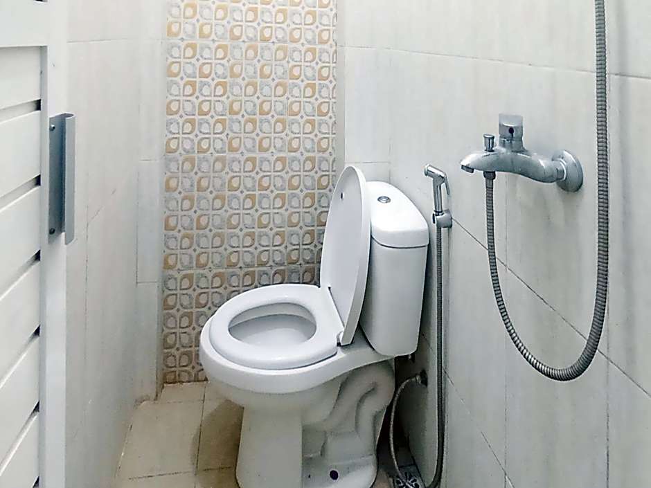 RedDoorz Syariah near Universitas Jenderal Soedirman 3