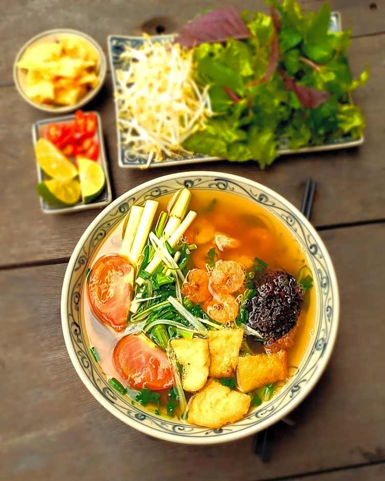 Draha Halong Hotel - Serenity, Charm and Nature - A Vietnamese Favorite