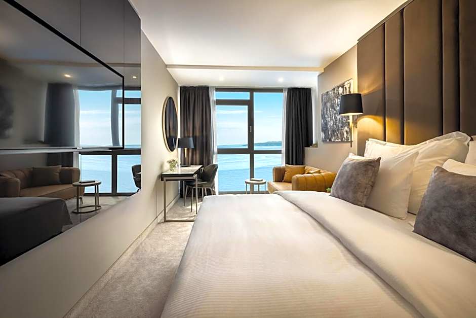 Photo 1 of 14 of Luxury Premium 1 Double Bed or 2 Beds, Sea View
