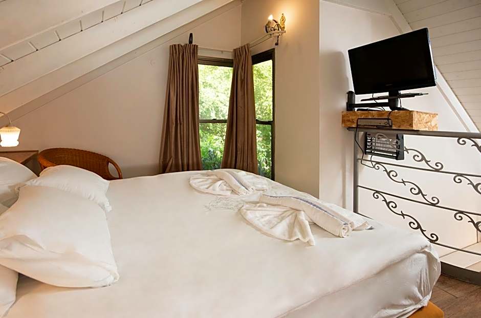 Vitrage Holiday Village and Spa