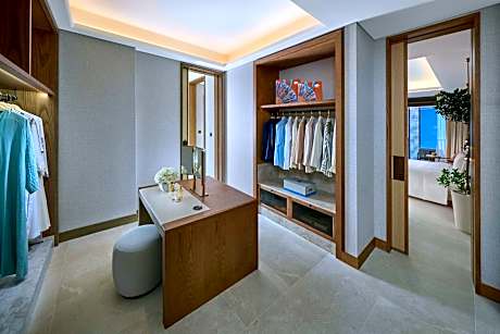 Junior Sea View Suite