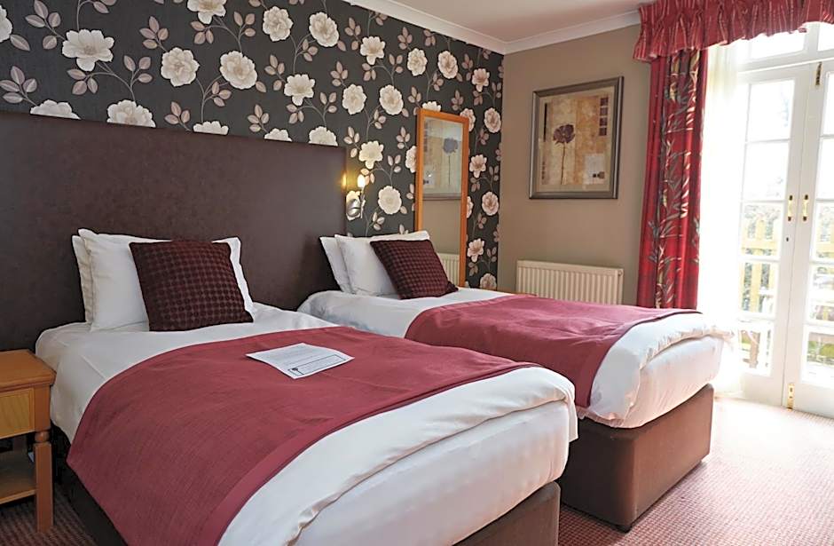 Royal George Hotel by Greene King Inns