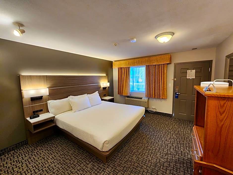 Days Inn & Conference Centre by Wyndham Penticton