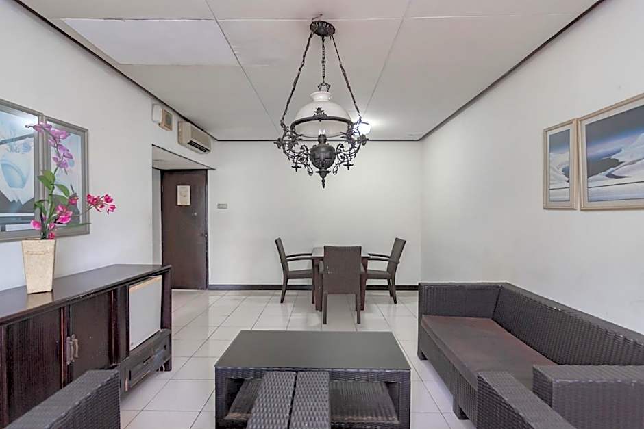 Istana Hotel Bandung Mitra RedDoorz