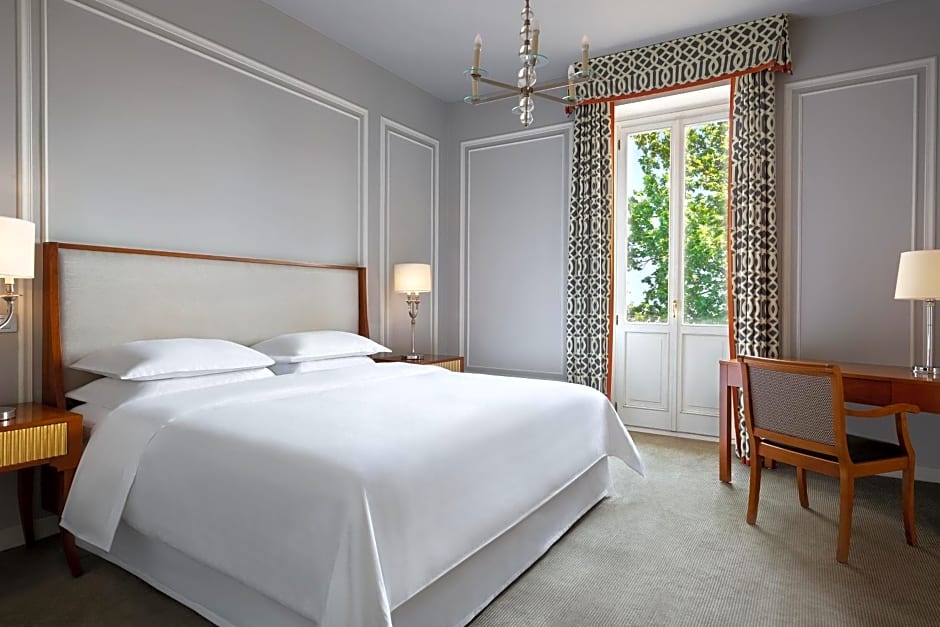 Photo 1 of 5 of Executive Double Room with City View