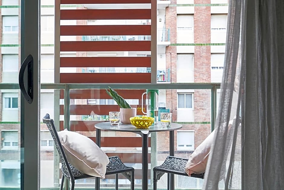 Lugaris Rambla Apartments