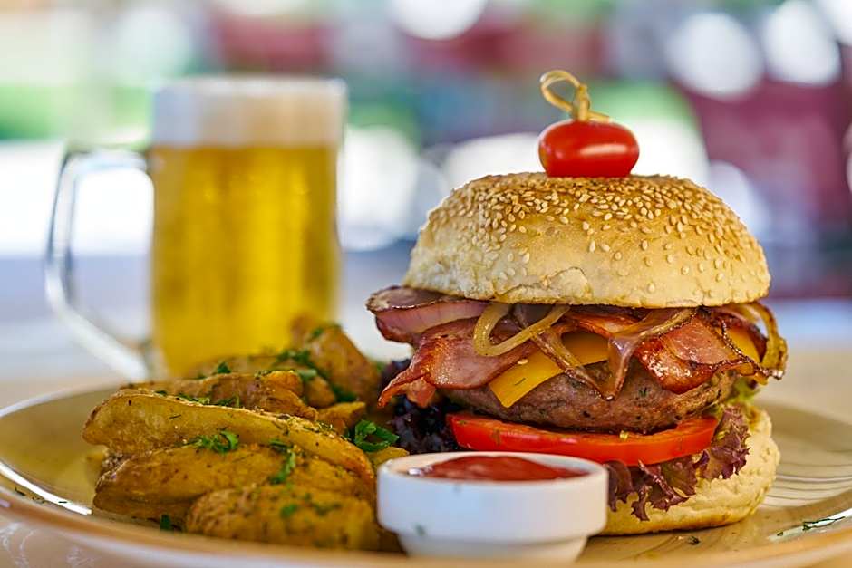 Avantis Suites Hotel