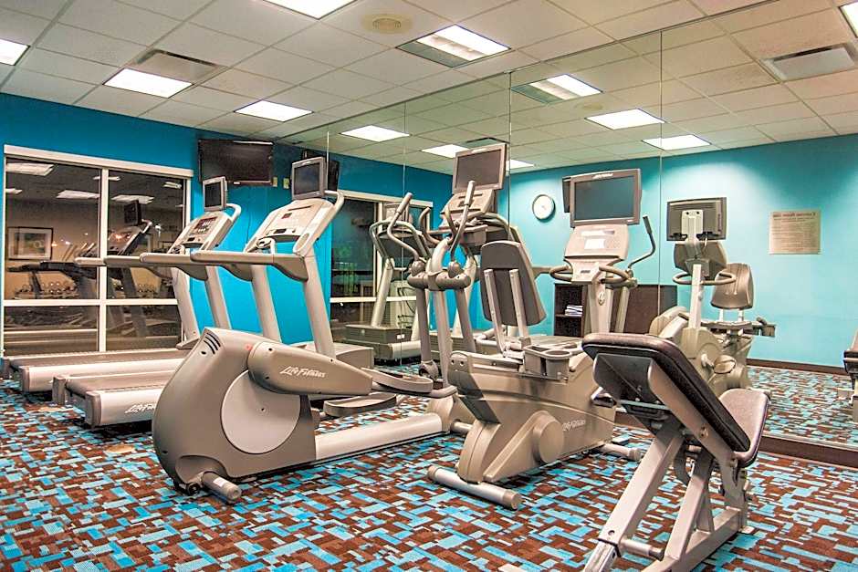 Comfort Inn & Suites Akron South