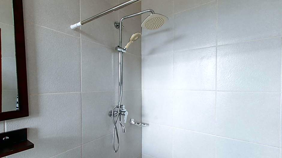 M28 Hotel and Apartments Quezon City