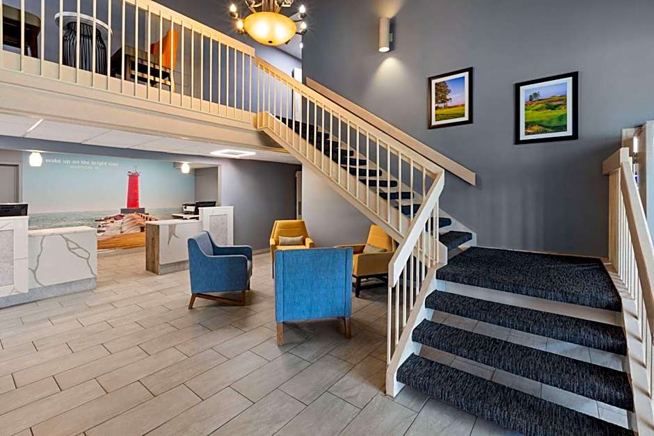 La Quinta Inn & Suites by Wyndham Sheboygan