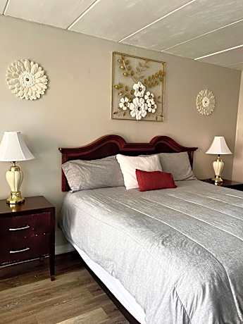 APM Inn and Suites