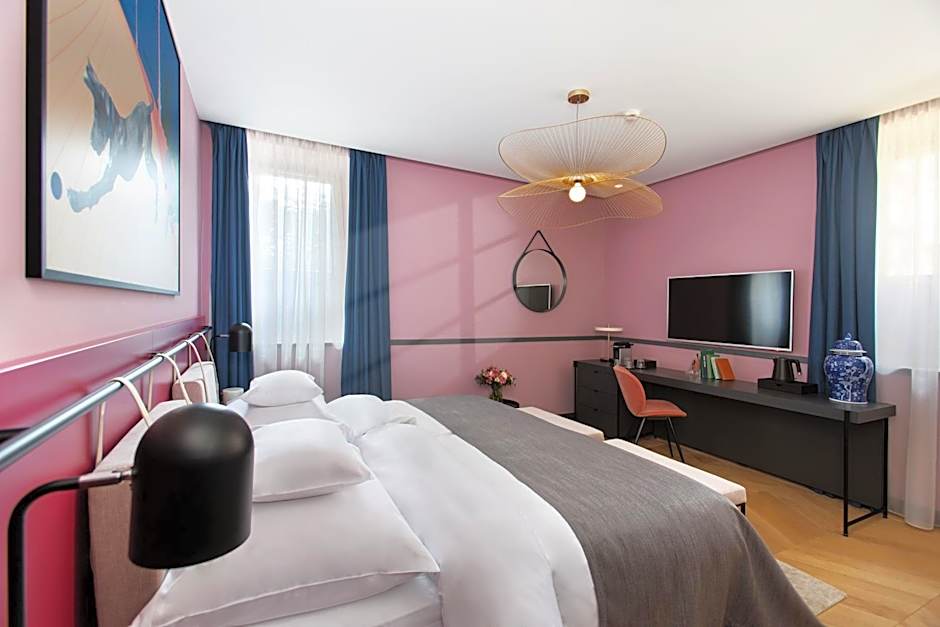 Alice Hotel