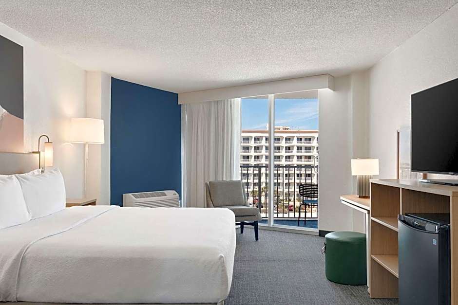 Spark by Hilton Ormond Beach Oceanfront