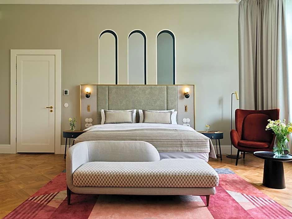 Hotel Altus Palace - Destigo Hotels