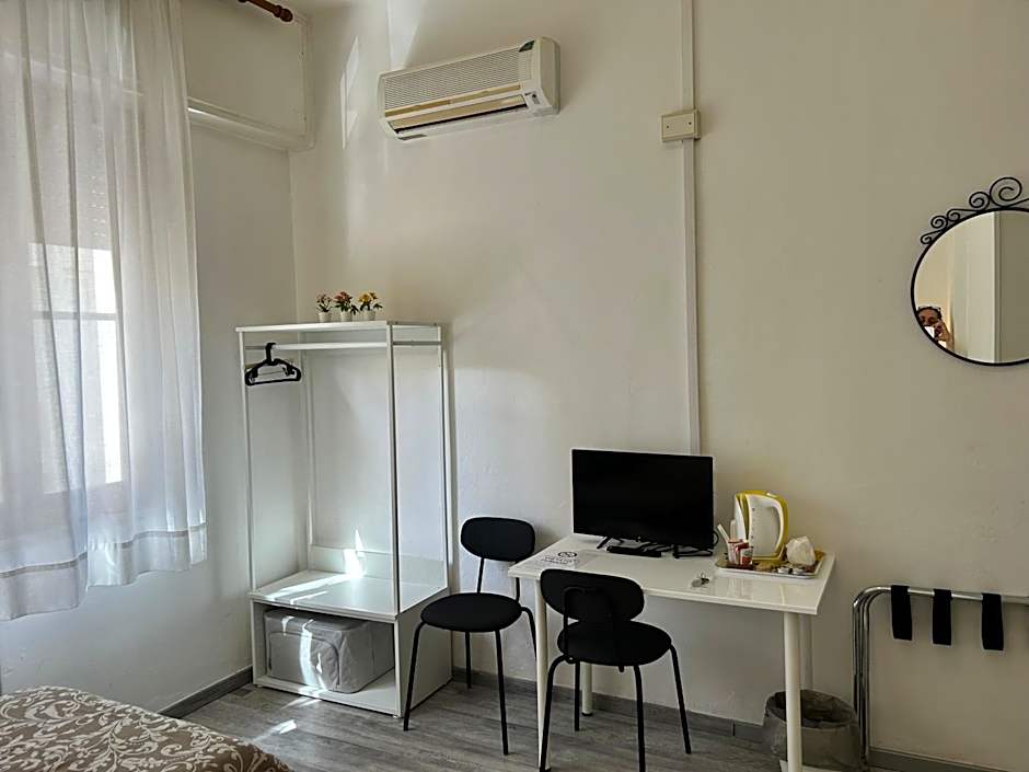 Hotel Cecile