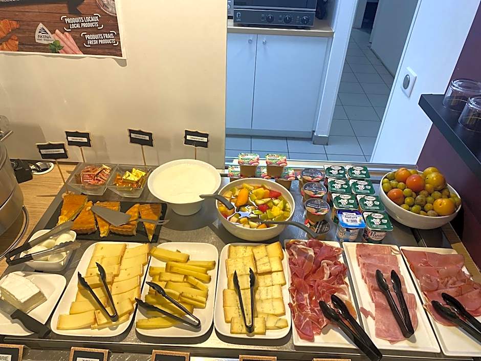 Hôtel AKENA Besançon