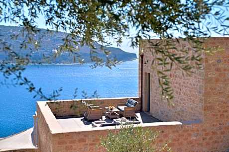 Akrolithi Boutique Hotel & Suites