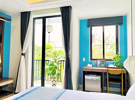 Deluxe Double Room with Balcony