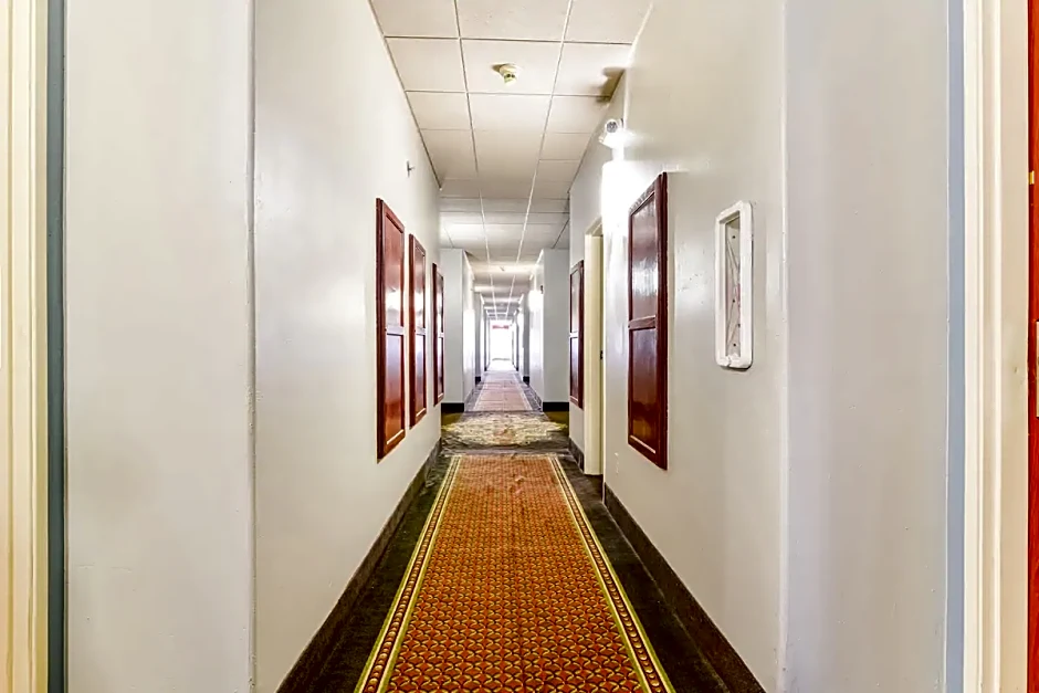 OYO Townhouse Oklahoma City Airport