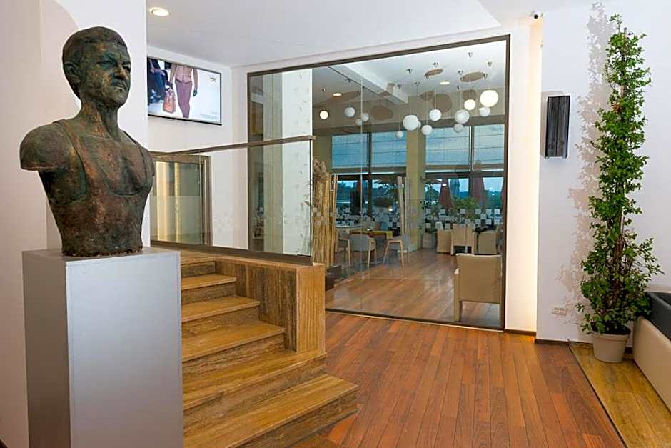 Hotel On Plonge Junior