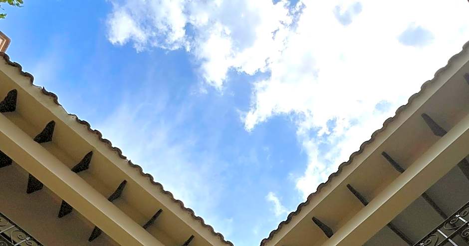 Nina Hotel