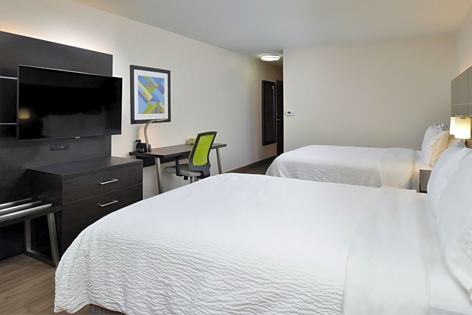 Holiday Inn Express Hotel & Suites Carthage By IHG