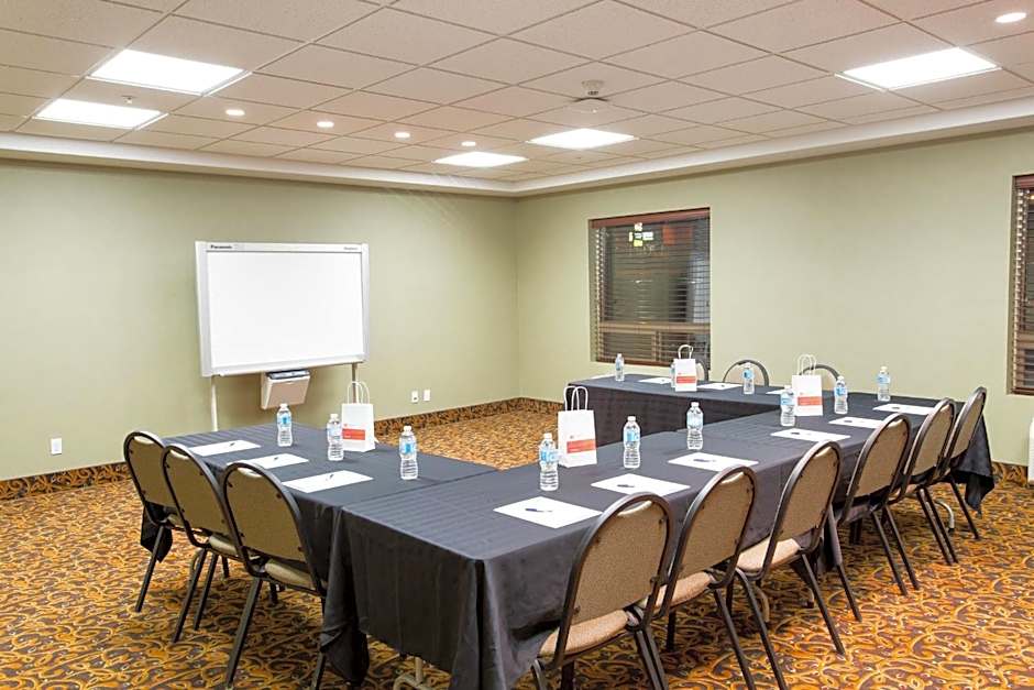 Holiday Inn Express Hotel & Suites - Slave Lake By IHG